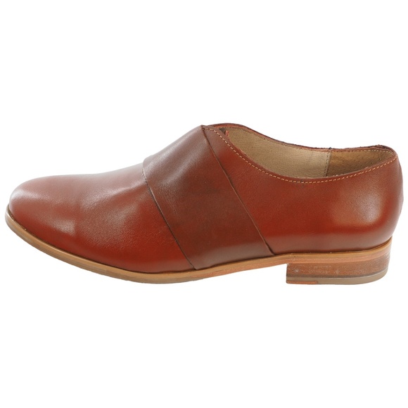 Wolverine Women's Olive Leather Loafer - Picture 2 of 10